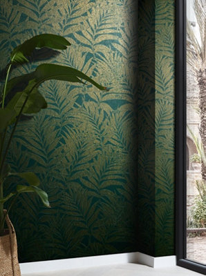 Galerie Hotel Emerald Green/Gold Glitter Botanical Palm Leaf Design Wallpaper Roll