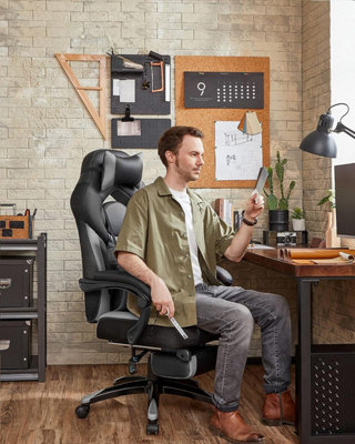 Gaming Chair, Office Racing Chair with Footrest, Ergonomic Design, Adjustable Headrest, Lumbar Support, 150 kg Weight Capacity