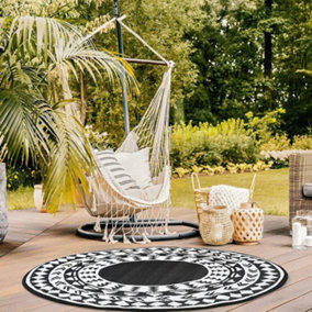Garden Rug Reversible Round Outdoor Lawn Carpet Waterproof Mat  (Black/White)