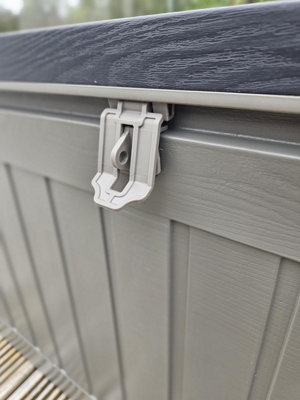 Garden Store Direct 50 Gallon/190 Litre Storage box with Strapped Lid - 4