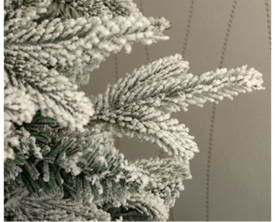 Garden Store Direct Lapland Fir Snow Flocked Artificial Christmas Tree 5ft