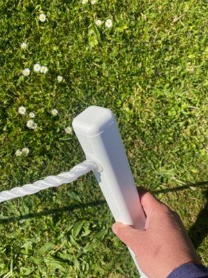 Garden Verge Markers 40cm high Plastic Posts (5 pcs) with Rope (10.5m ...