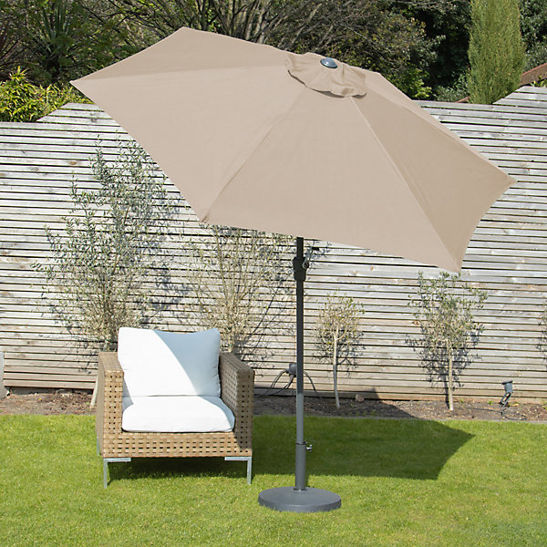 GardenKraft 14630 2.7m Beige Outdoor Garden Parasol GardenKraft 14630 2.7m Beige Outdoor Garden Parasol