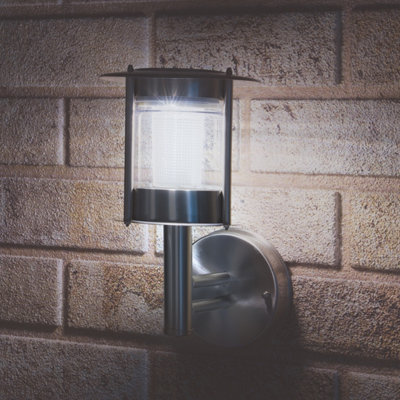 GardenKraft 18020 Solar Powered Stainless Steel Wall Light - 7