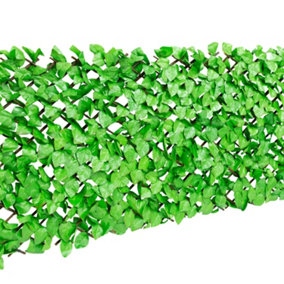 GardenKraft 26130 2.6m x 0.7m Light Ivy Leaf Covered Trellis