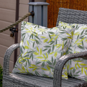 Gardenwize Pair of Outdoor Garden Sofa Chair Furniture Scatter Cushions- Green/Grey Leaf Print