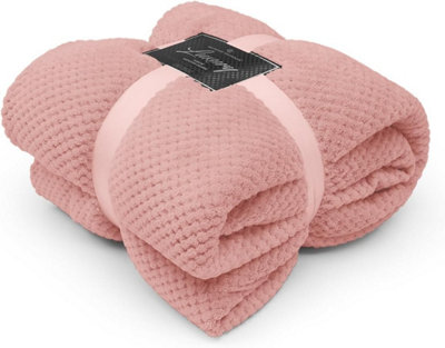 GC GAVENO CAVAILIA Fluffy Pop Throw 150x200CM Blush Pink Lightweight Honeycomb Blanket For Bed Settee Throws For Sofas Couch Chair