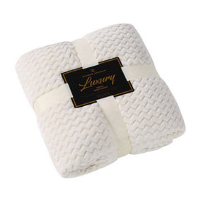 GC GAVENO CAVAILIA Hug Wave Fling Throw 150X200 Cream Fluffy Soft And Cosy Blankets for Sofa Bed