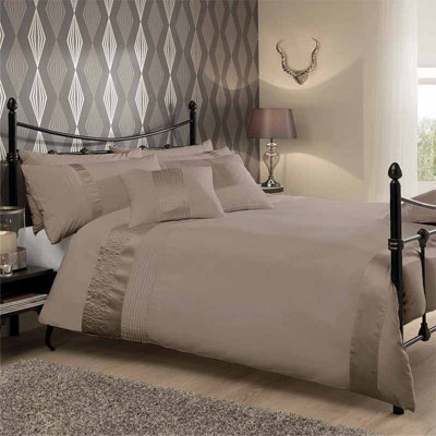 GC GAVENO CAVAILIA Luxe duvet cover bedding set oyster king 3PC with embriodery quilt cover