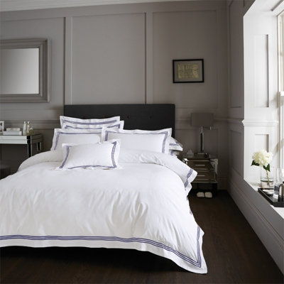 GC GAVENO CAVAILIA Sheer Elegance Duvet Cover Bedding Set Single 2PC White/Navy With Matching Pillowcases