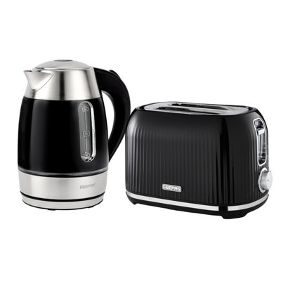 Geepas 1.7L Illuminating Electric Kettle 2200W  & 2 Slice Bread Toaster 1000W  Combo Set