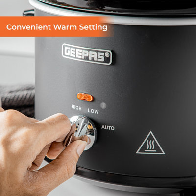 Geepas 2.5 Litre Slow Cooker 3 Temperature Settings, Removable Easy-Clean Ceramic Bowl Tempered Glass Lid & Cool Touch Handles