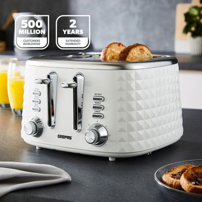 Geepas Argyle 4 Slice Bread Toaster with 7 Level Browning Control 1750W, White