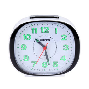 Geepas Bedside Analog Alarm Clock, Table Clock with Large Clear Dial and Hands with Luminous Pointers