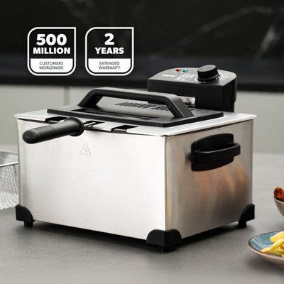 GEEPAS Deep Fat Fryer with Triple Baskets 4L Large Basket & 2L Each 2 Small Baskets