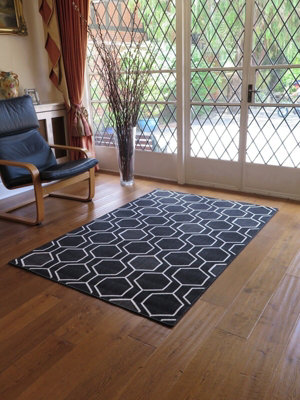 GENEVIEVE TRELLIS Hexagon Pattern Area Rug,Black/Cream