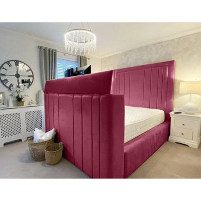 Pink on sale tv bed