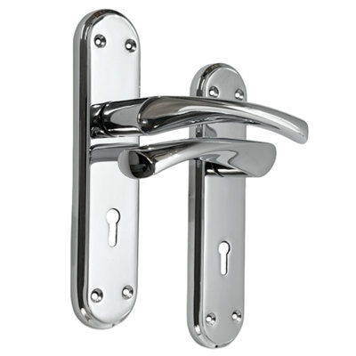 Genova Door Handles Chrome Twist Lever Lock Marina Backplate