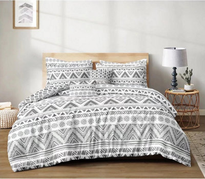 Geometric Silver Printed Duvet Cover Set