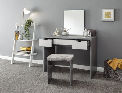 Elizabeth shop dressing table