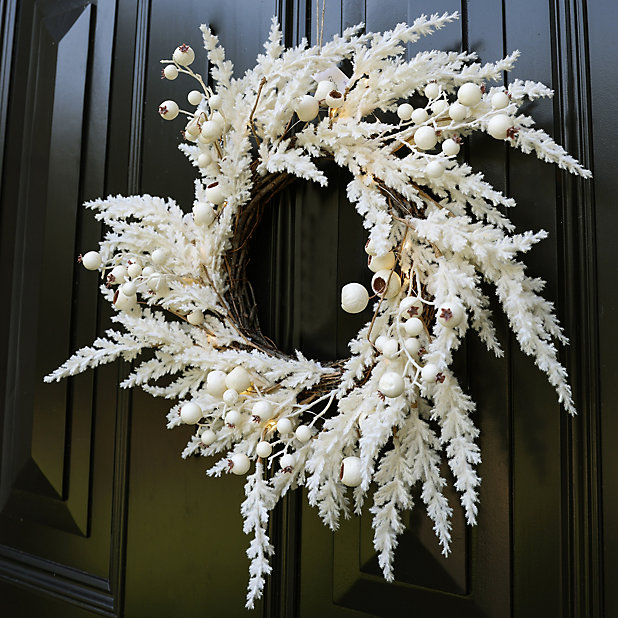 Giant White Easter Winter-Spring Wreath for Front Door Decor 60cm | DIY at B&Q