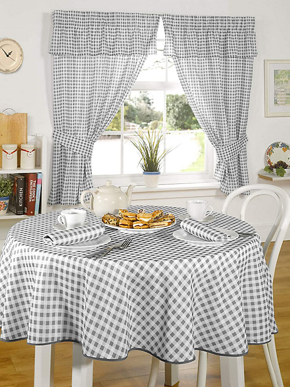 Gingham Checked Pencil Pleat Kitchen Curtains Diy At B Q