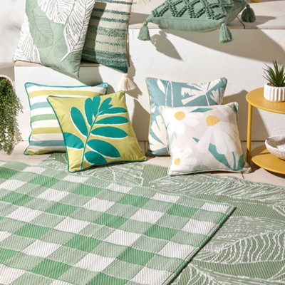 Gingham Classic Check Print UV Resistant Green Outdoor Rug