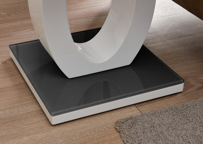 Giovani Modern Square White High Gloss and Black Glass Top Side End Table Perfect for Living Rooms Hallways Bedrooms