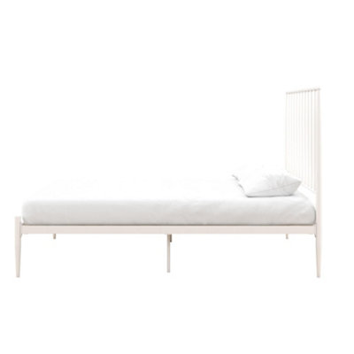 Giulia modern metal bed in white, king