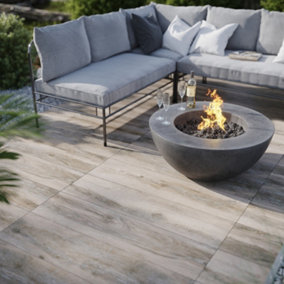 Glade Matt Olive Wood Effect Porcelain Outdoor Tile - Pack of 30, 10.85m² - (L)300x(W)1205mm