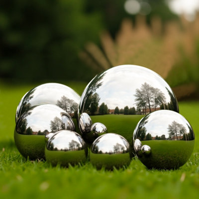 GloBrite Set of 6 Stainless Steel Mirror Balls Garden Ornaments - Reflective Garden Decor 50-150mm