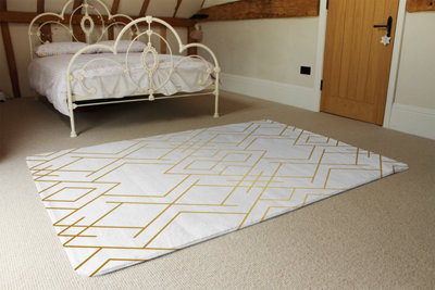 Golden Geo Pattern (Rug) / Medium: 80x150cm | DIY at B&Q