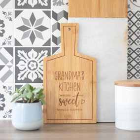 Grandma's Kitchen' Bamboo Serving Board (H26.5 cm)