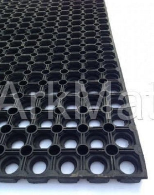 Grass Protection Mat - Heavy Duty Rubber - 1.5m x 1m x 16mm + Free Fixing Pegs