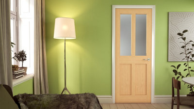 Green & Taylor Victorian Oak Shaker 2 Lite Frosted Glass Internal Door
