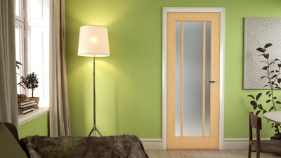 Green & Taylor Worcester Oak 3 Lite Frosted Glass Internal Door