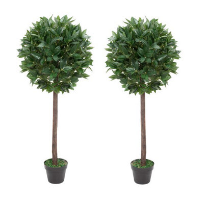 GreenBrokers 2 x Artificial Bay Trees 120cm/4ft DIY at B&Q