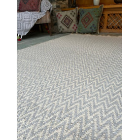 Greta Soft Bedroom Rug Grey Pale Herringbone Pattern / 120 cm x 180 cm