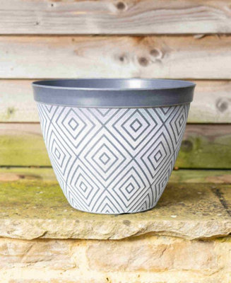 Grey and White Aztec Planter - set of 4