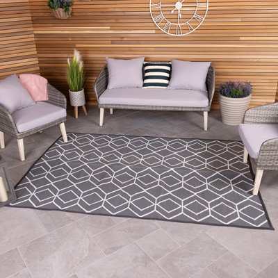 Grey Diamond Lightweight Weatherproof Outdoor Rug 160x230cm