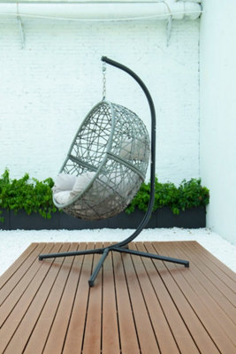 Egg hotsell shaped hammock