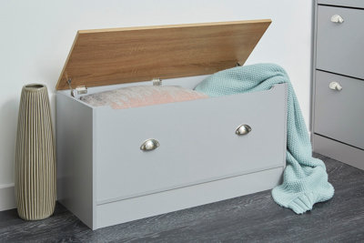 Contemporary discount blanket box