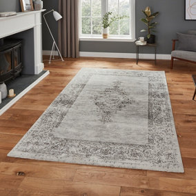 Grey Traditional Luxurious Bordered Floral Easy to clean Rug for Dining Room-120cm X 170cm