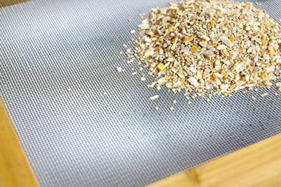 Ground Wooden Wild Bird Feeder Mesh Table Tray Micro Mesh Feeding - 4