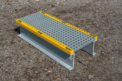 GRP Step Over Platform 464 x 996 x 188mm (150mm clearance) Grey/Yellow
