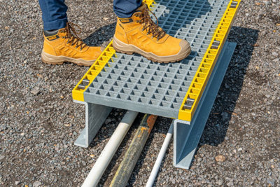 GRP Step Over Platform 578 x 1220 x 188mm (150mm clearance) Grey/Yellow