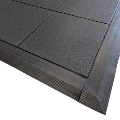 Gym Mat Interlocking Edge Finishing Strip - 900mm Long - Male - Black