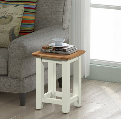 Hallowood Furniture Clifton Oak Small Occasional Table