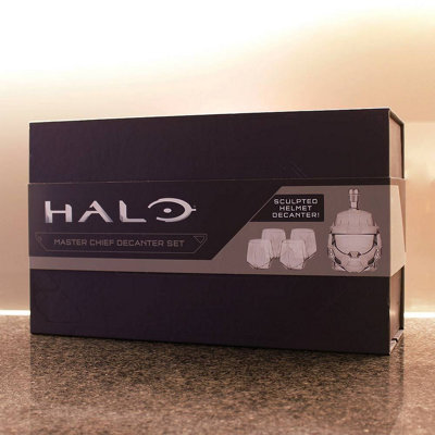 Halo Infinite Master Chief Helmet Decanter Set