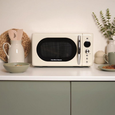 Hamilton Beach Microwave Retro Cream